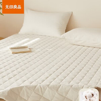 MUJI — стёганый защитный наматрасник из стираного хлопка, 180 × 200 см, утолщённый, нескользящий